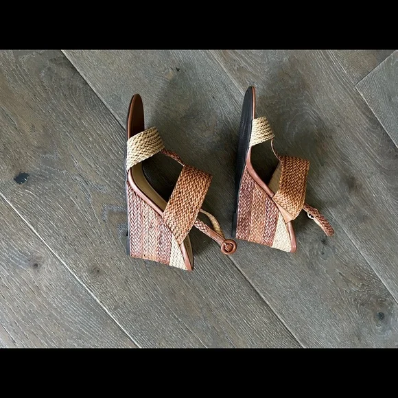 NWOT - Marc Fisher Wedge Sandals - Picture 3 of 8